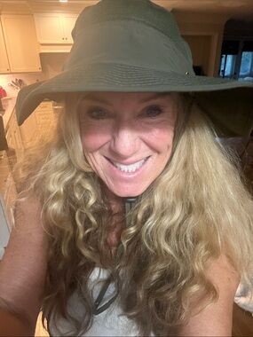 Outfly Hat Army Green Outback Floppy adjustable chinstrap